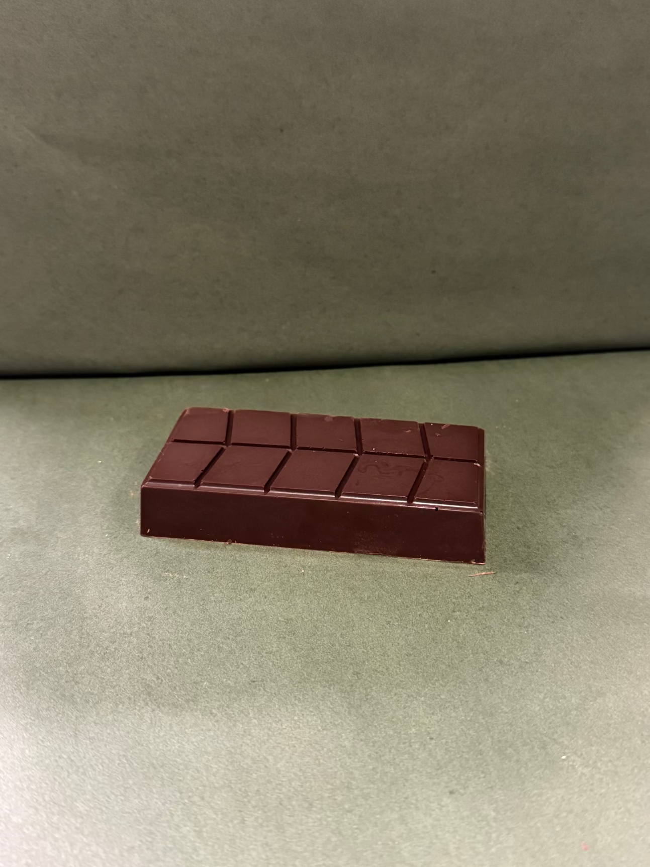 Dark Pistachio Chocolate